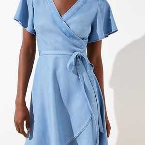 LOFT Short-Sleeve Chambray Mini Wrap Dress Size 2 PETITE